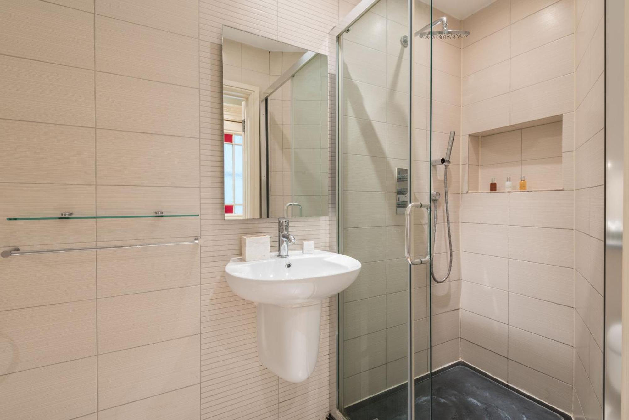 Lovely Chelsea Home Near The Thames By Underthedoormat London Exterior photo